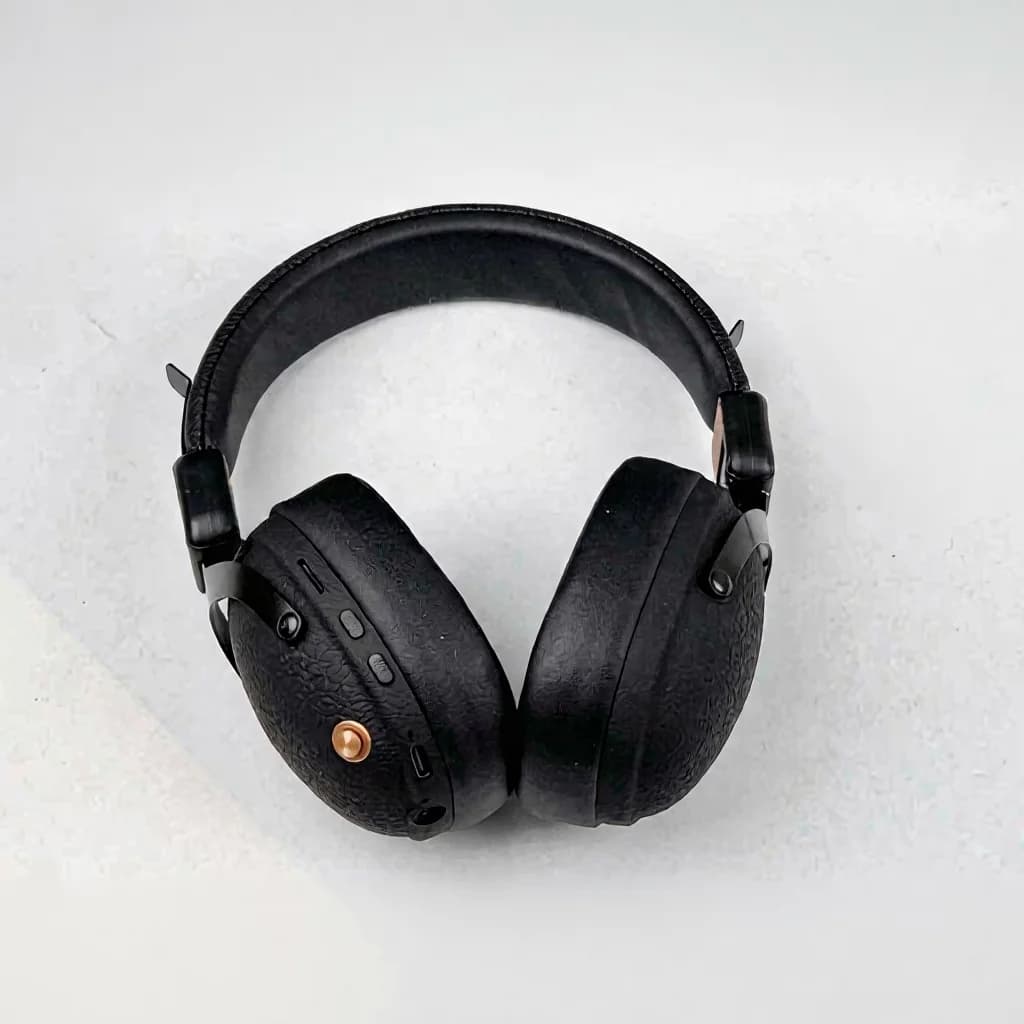 Retro brezžične slušalke prek ušes z Bluetooth 5.4 in dolgo avtonomijo