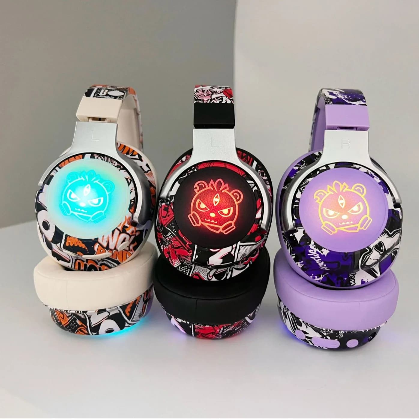 Graffiti Over-Ear Bluetooth Headphones with RGB Lights and Mic